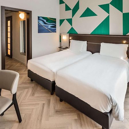 Mercure Napoli Centro Angioino Εξωτερικό φωτογραφία
