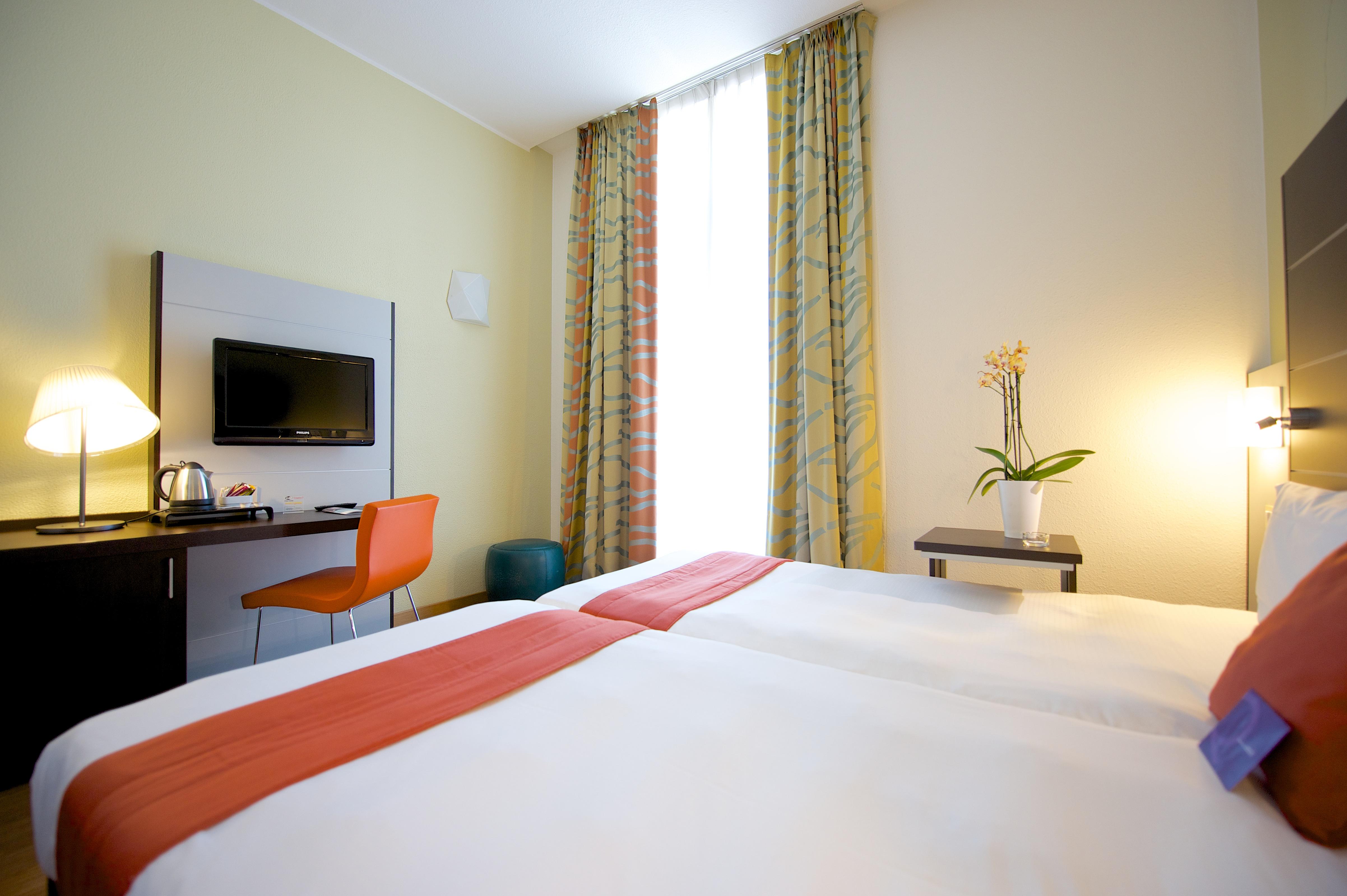 Mercure Napoli Centro Angioino Εξωτερικό φωτογραφία