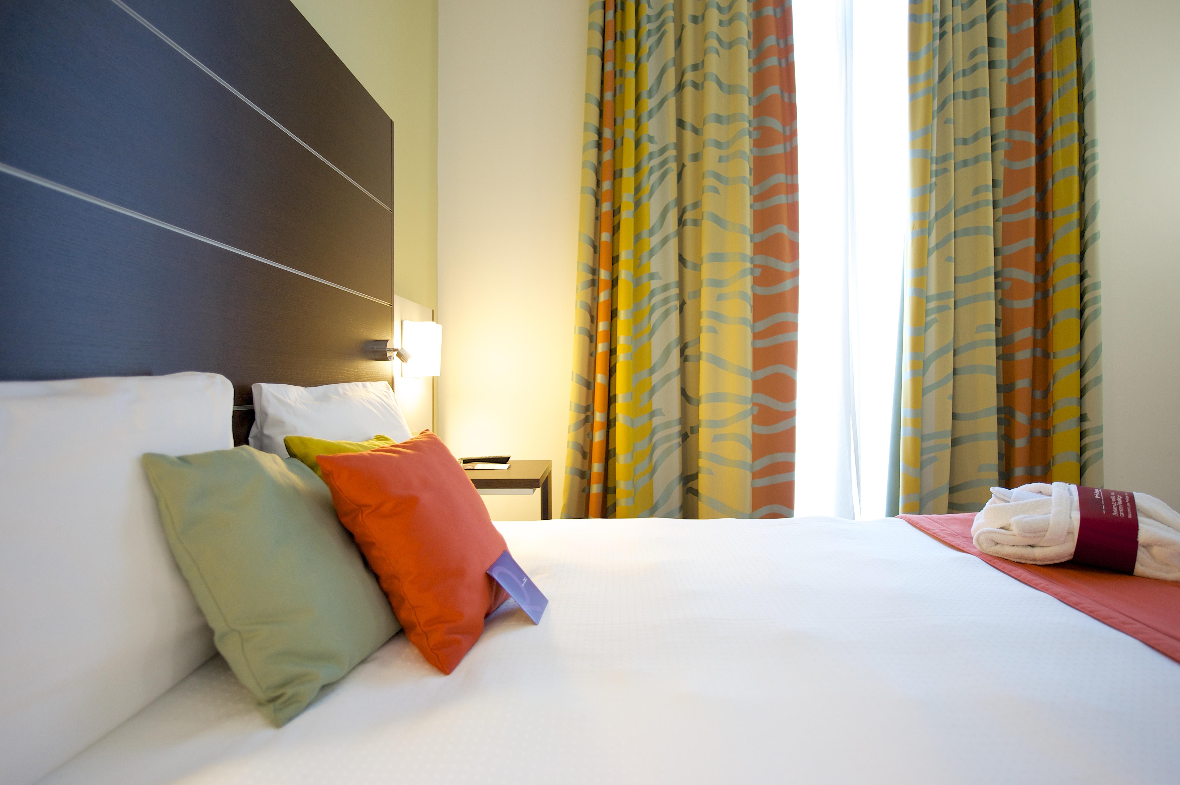 Mercure Napoli Centro Angioino Εξωτερικό φωτογραφία