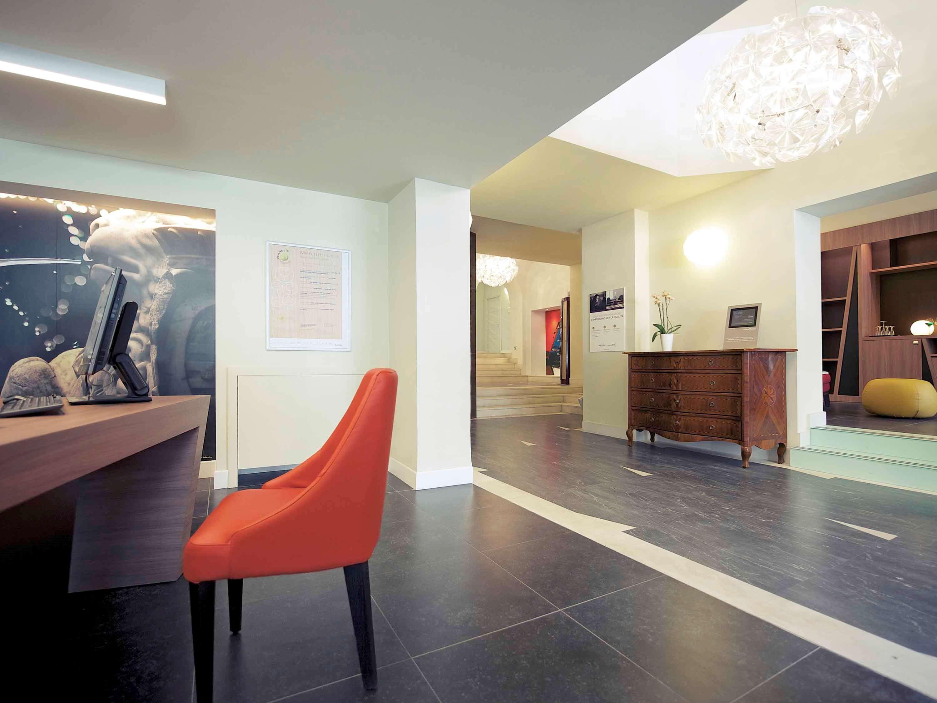 Mercure Napoli Centro Angioino Εξωτερικό φωτογραφία