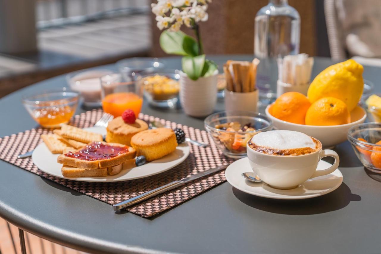 Mercure Napoli Centro Angioino Εξωτερικό φωτογραφία