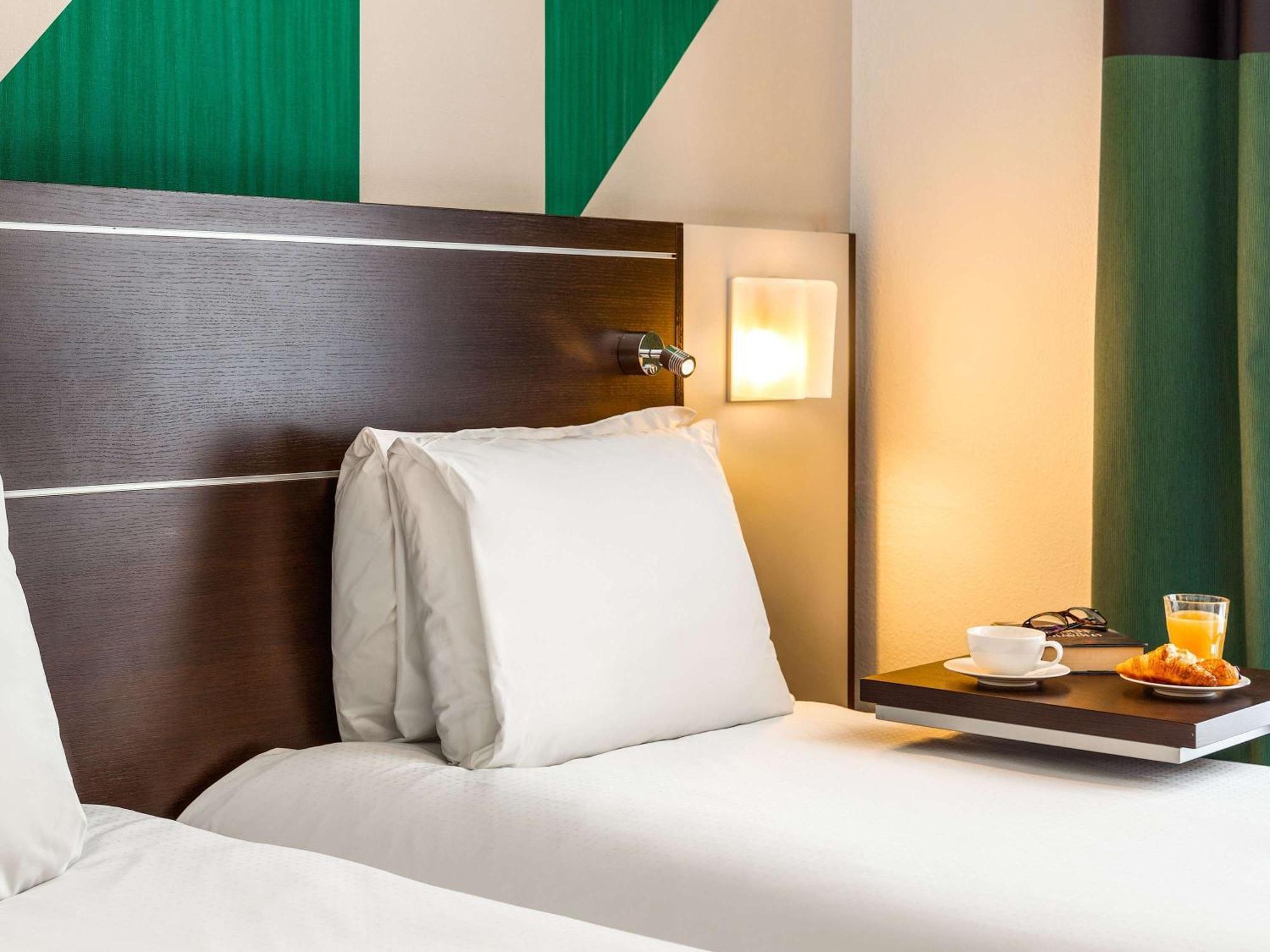 Mercure Napoli Centro Angioino Εξωτερικό φωτογραφία
