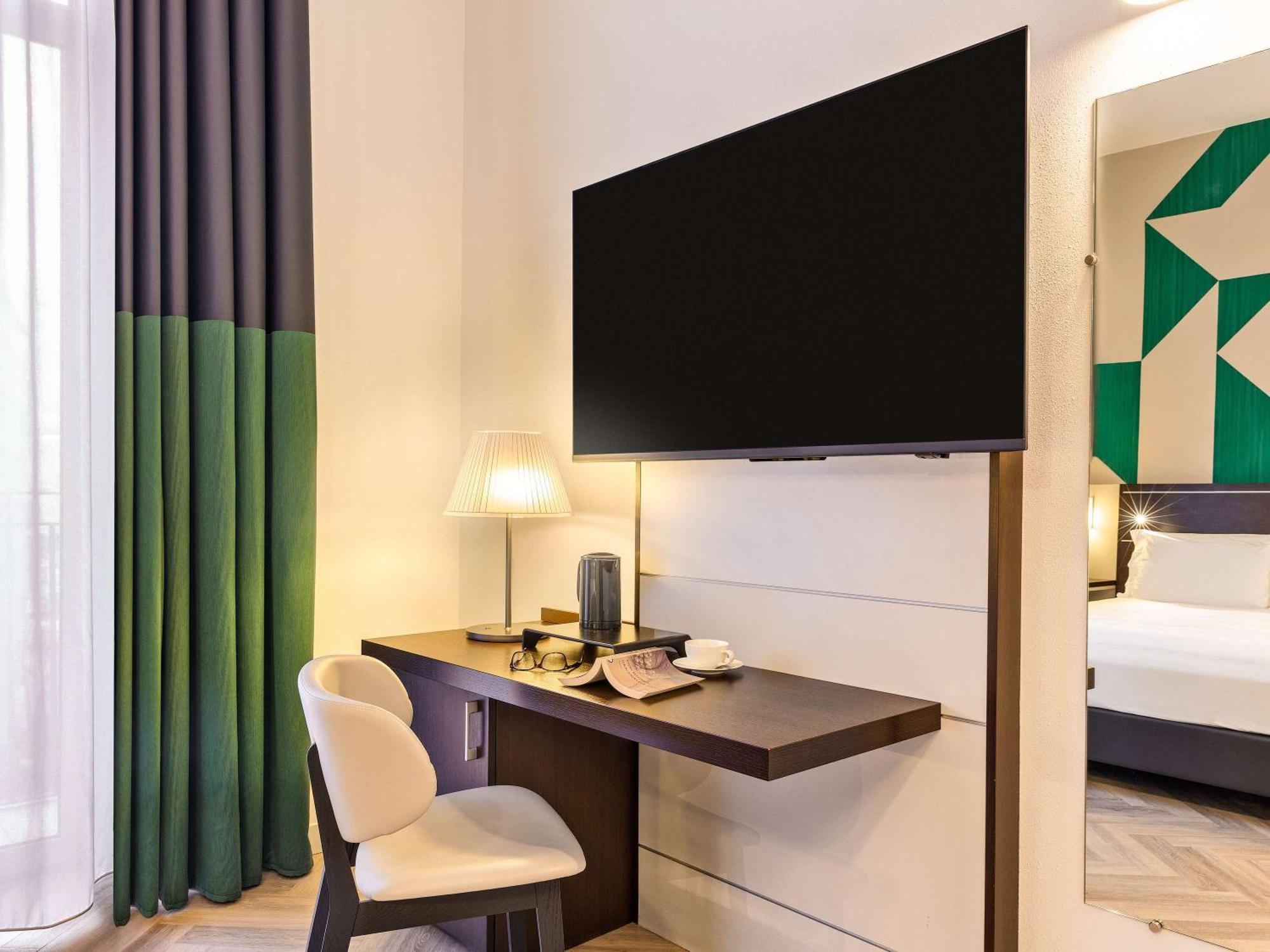Mercure Napoli Centro Angioino Εξωτερικό φωτογραφία