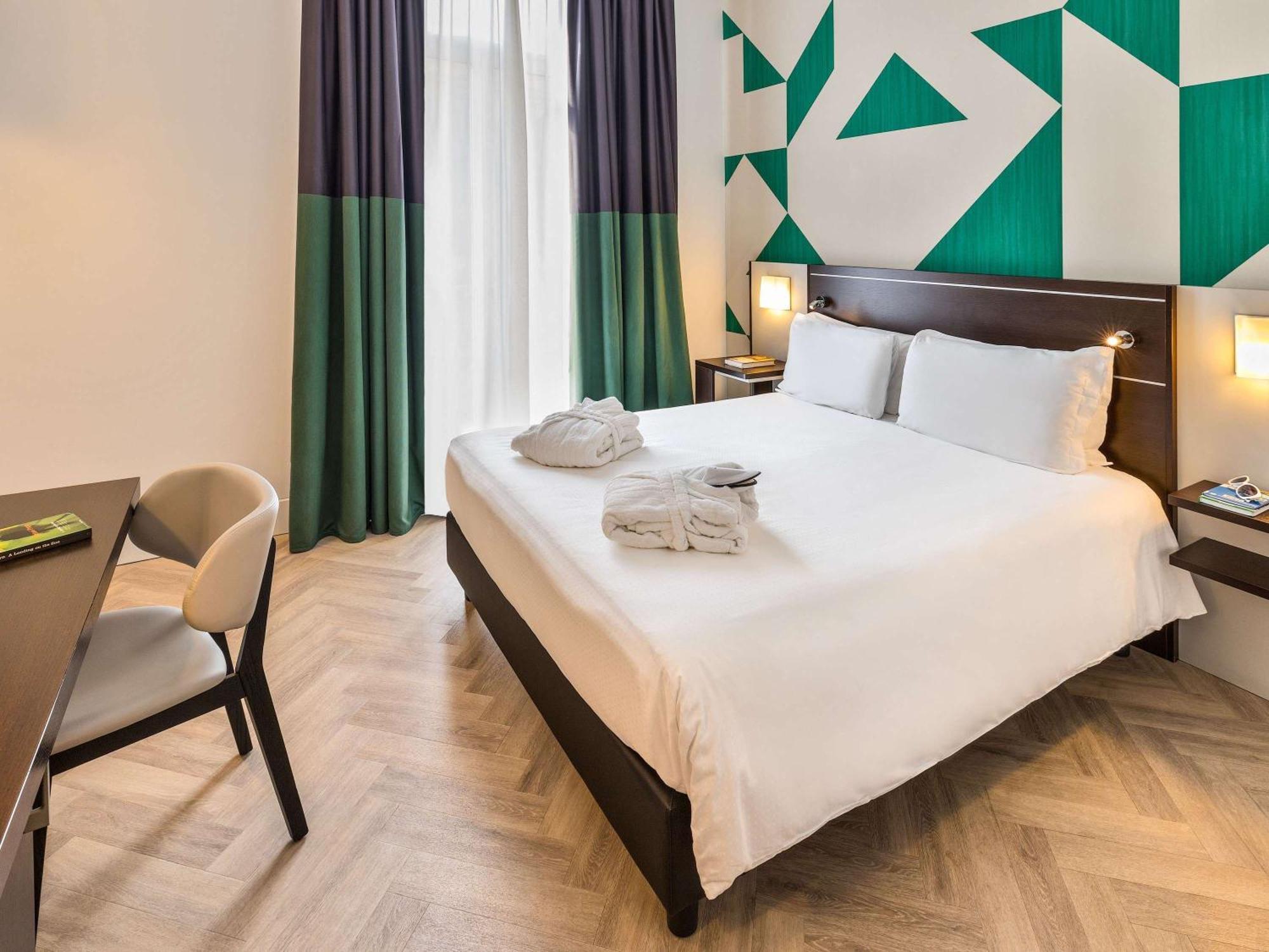 Mercure Napoli Centro Angioino Εξωτερικό φωτογραφία