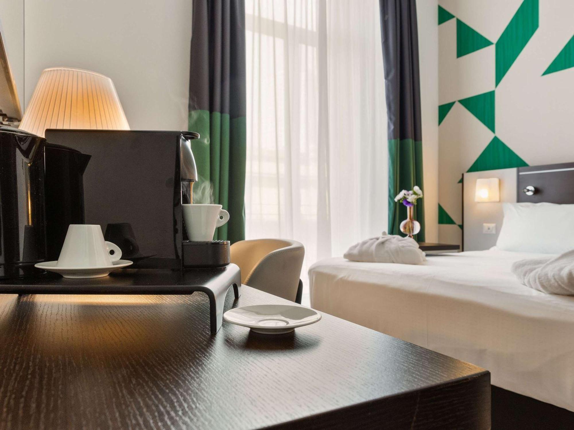 Mercure Napoli Centro Angioino Εξωτερικό φωτογραφία