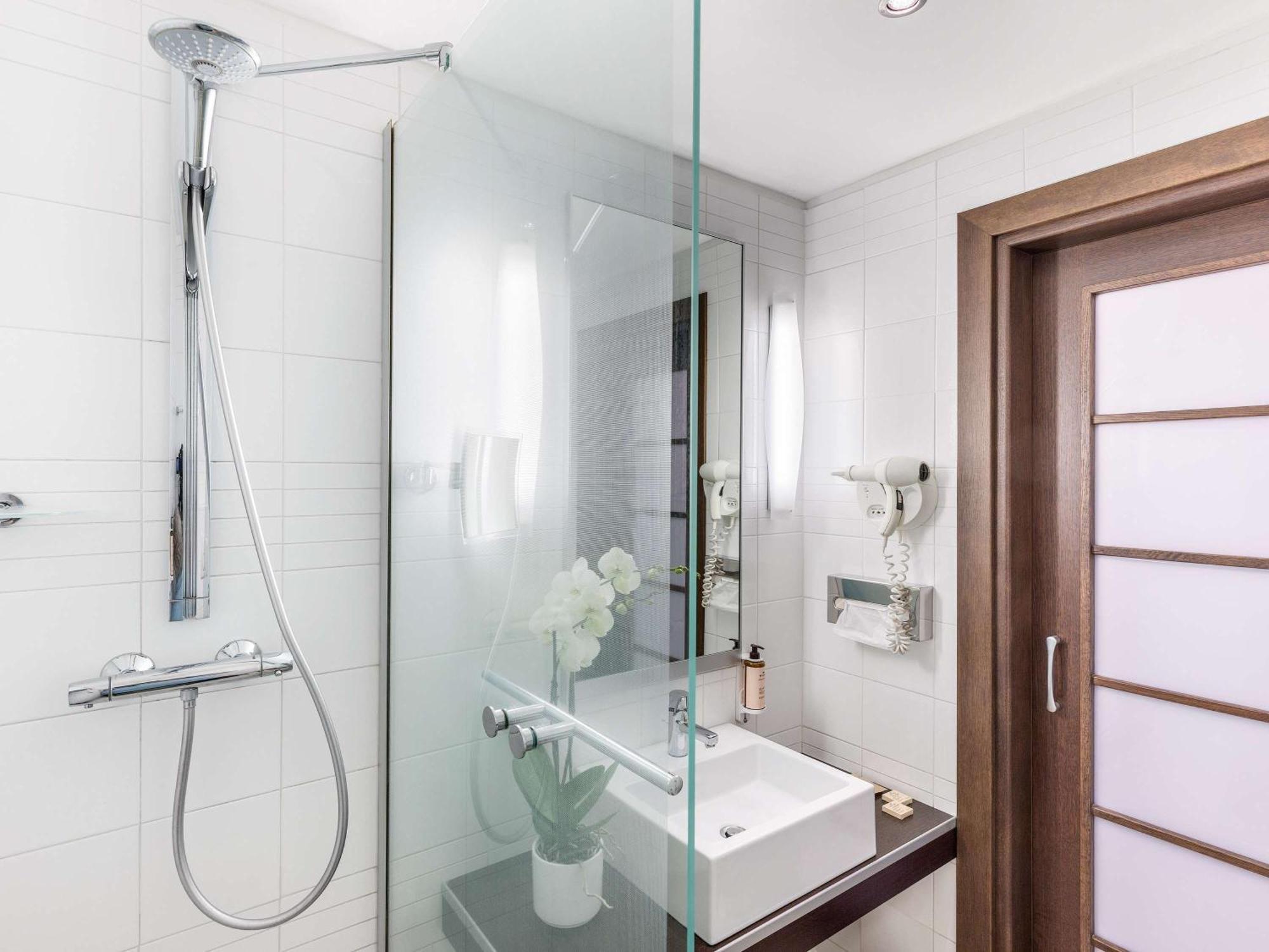Mercure Napoli Centro Angioino Εξωτερικό φωτογραφία