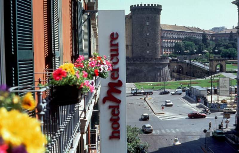 Mercure Napoli Centro Angioino Εξωτερικό φωτογραφία